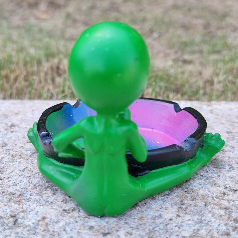 alien astronaut ashtray
