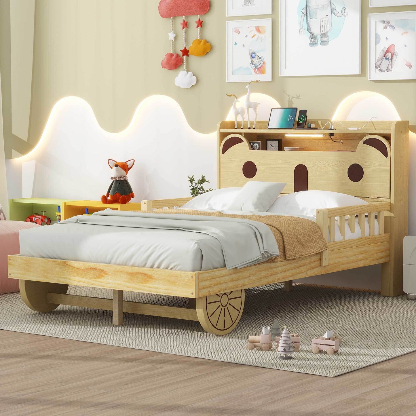 car bed with bear-shaped headboard, usb and led, natural